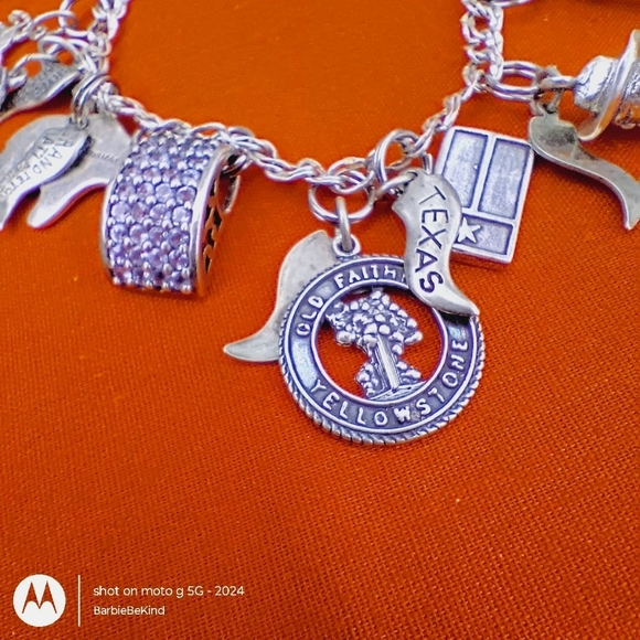 Vtg. One of a Kind Sterling Silver Charm Bracelet 19 Sterling Silver Charms 7.5" - Picture 2 of 15
